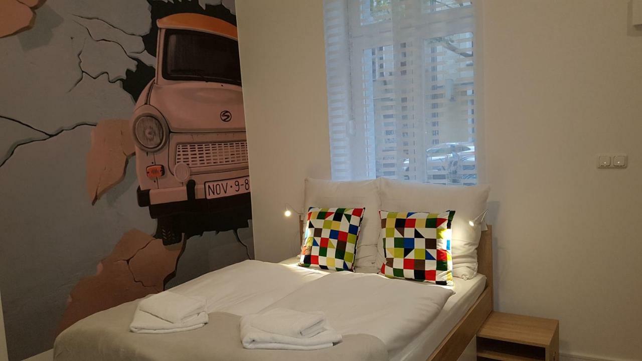 Studio Apartment For 3 Berlino Esterno foto